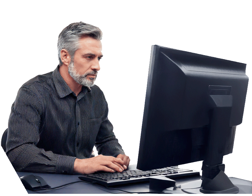 Gebruiker monitort een complexe bestelling op een computerscherm